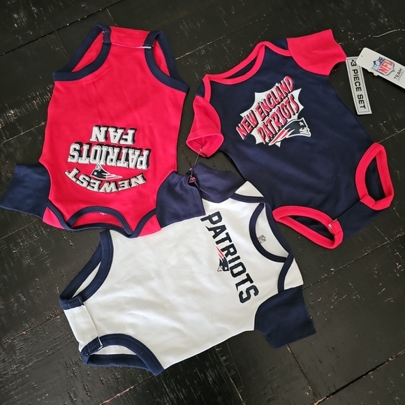 NFL New England Patriots Infant/Baby Boys’ 3-Piece Bodysuits New With Tags 0-3M - Picture 2 of 6